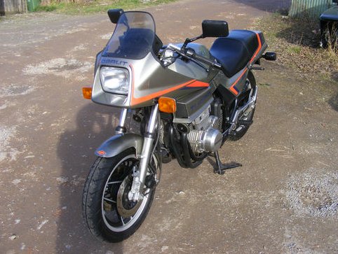 Suzuki XN 85_5