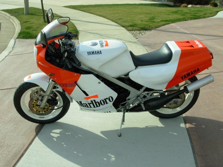 1985 Yamaha Marlboro RZ500 L Side