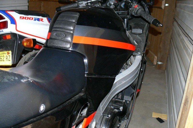 20150302 zx10 right seat