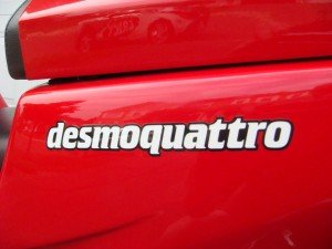 20150331 1992 Ducati 851 left seat cowl