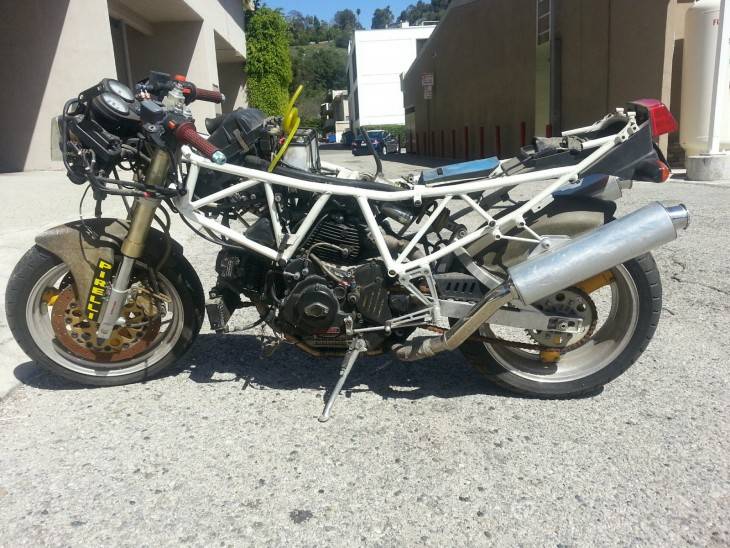 Ducati900SS_naked