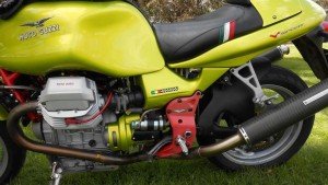 20150504 2000 moto guzzi v11 sport left detail