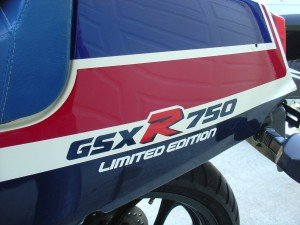 20150513 1986 suzuki gsx-r750 limited edition left seat fairing