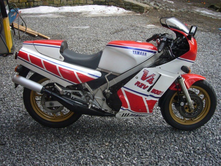 1984 Yamaha RZV500 R Side