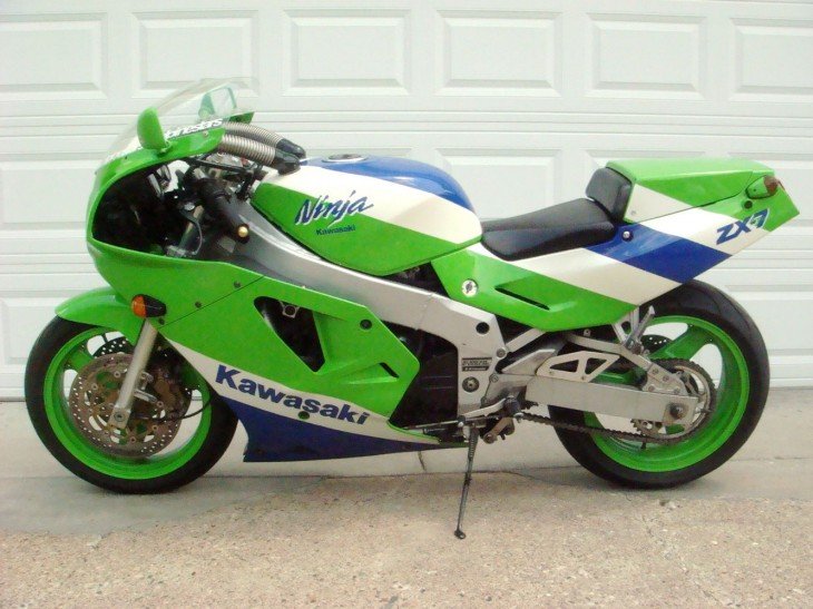 1989 Kawasaki ZX7 H1 L Side
