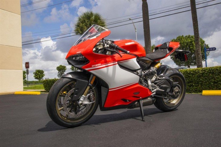 2014 Ducati Superleggera L Side