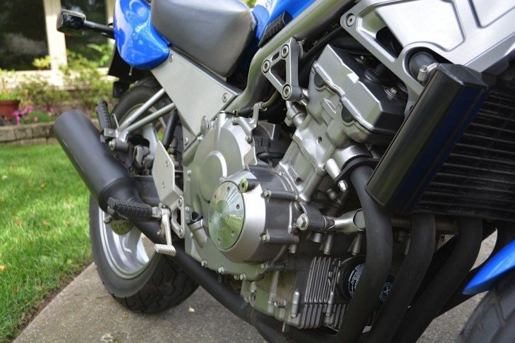 1990 Honda CB1 R Side Engine2