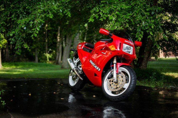 1991 Ducati 851 Front