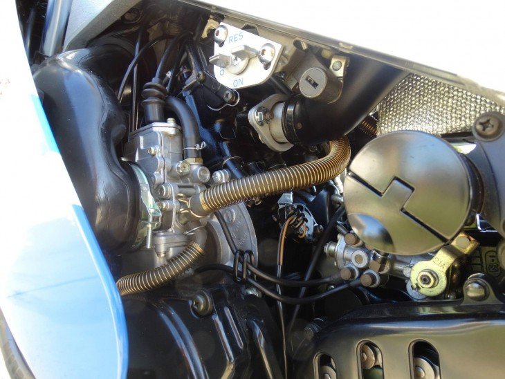 20150910a 1985 suzuki rg500 left engine detail