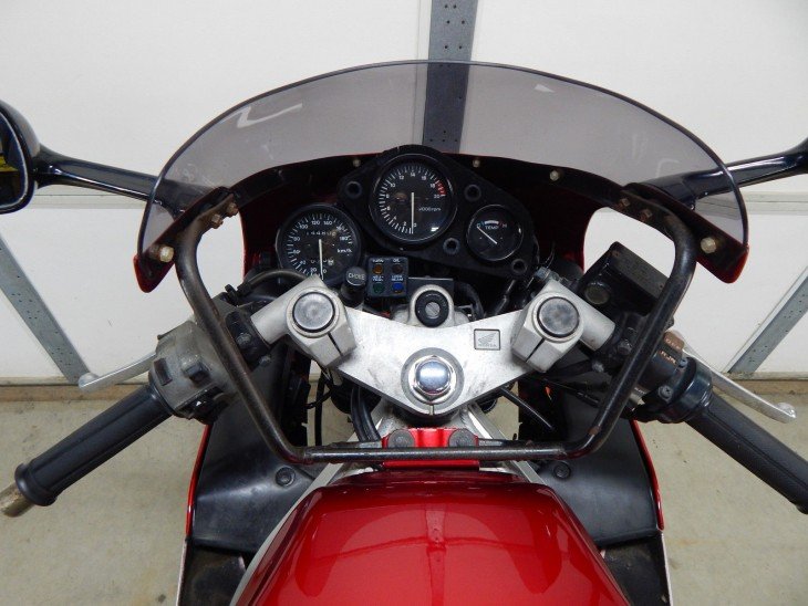 1989 Honda CBR250R Cockpit