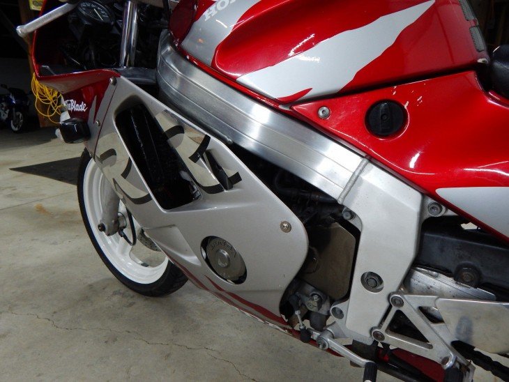 1989 Honda CBR250R L Side Fairing Detail