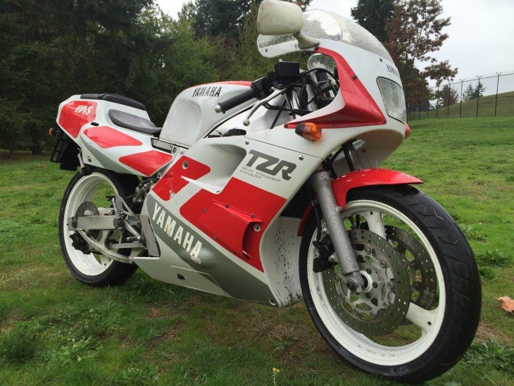 1989 TZR250 R Side Front