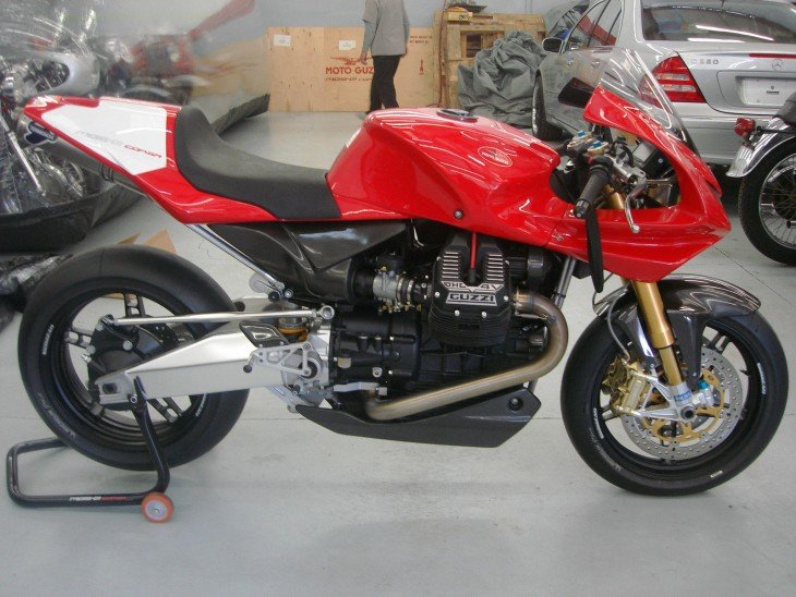 2004 Moto Guzzi MGS01 R Side