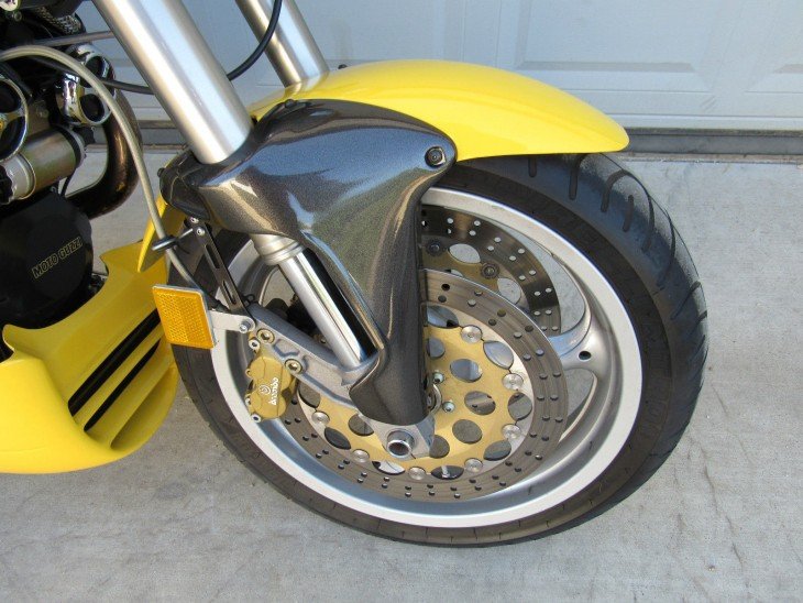 20151116 1998 moto guzzi v10 centauro sport right front wheel