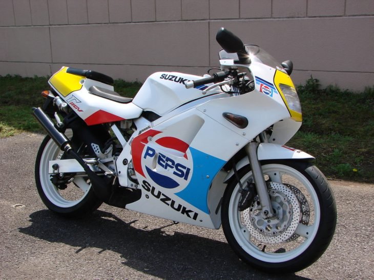 1989 Suzuki RGV250SP R Front
