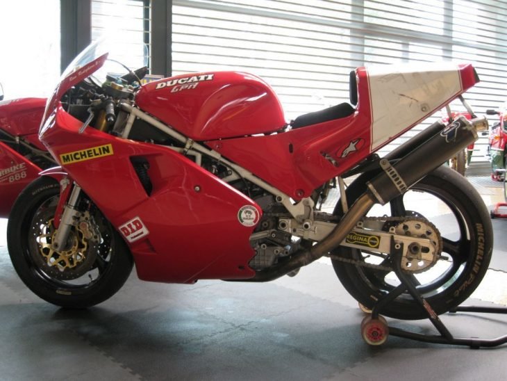 1990 Ducati 851 Corsa L Side