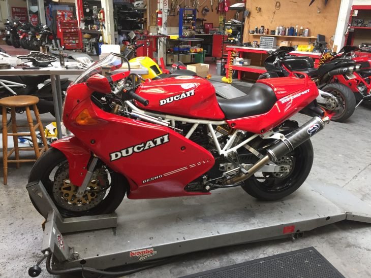 20161101-1992-ducati-900ss-left-front